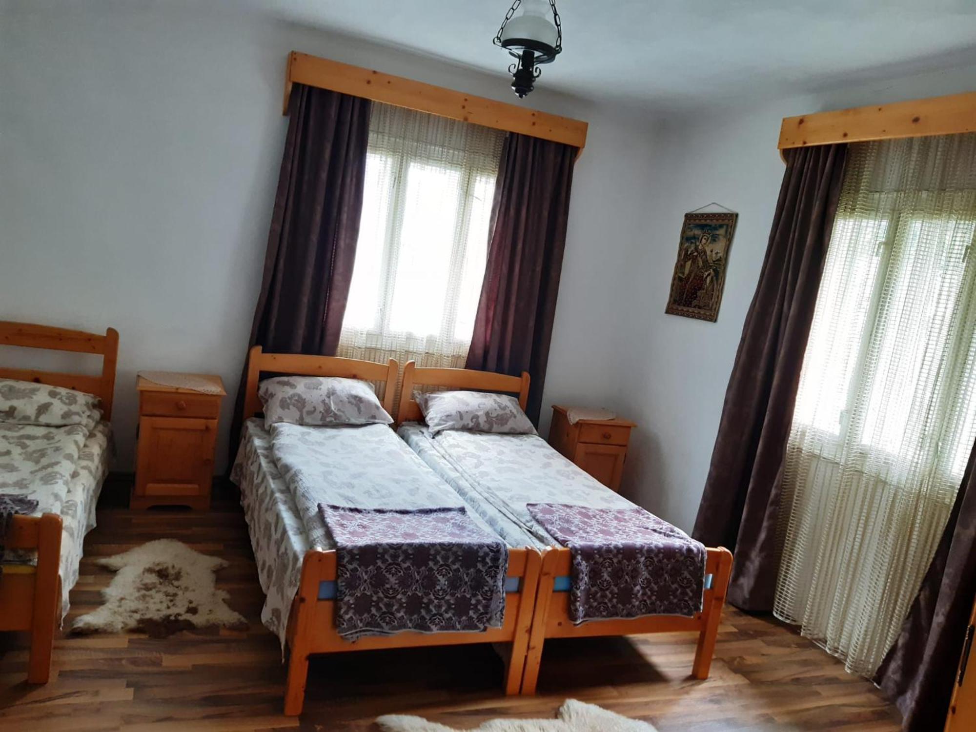 Отель Casa De Vacanta Joldes Гырда-де-Сус Экстерьер фото